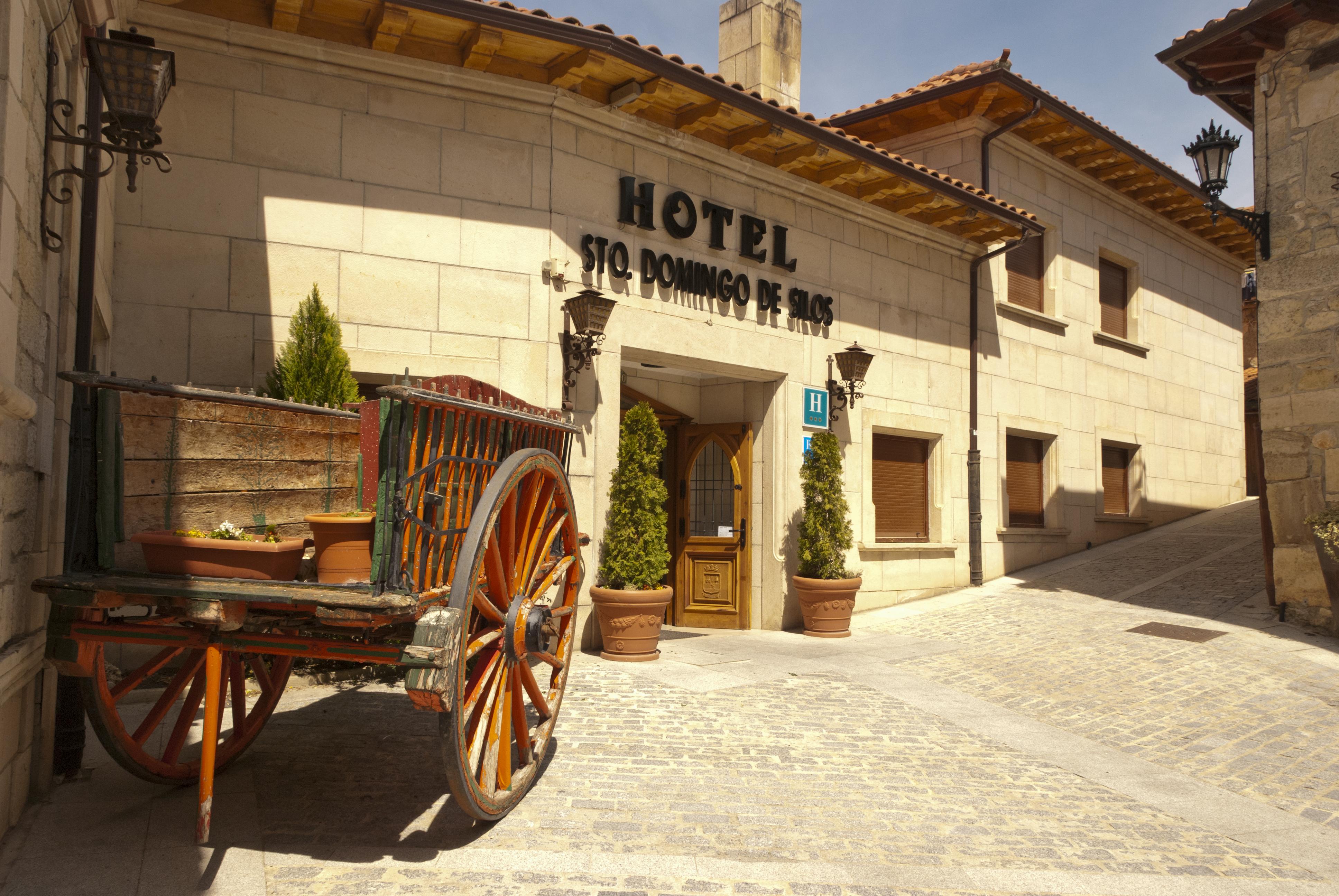 Hotel Santo Domingo De Silos Exterior photo
